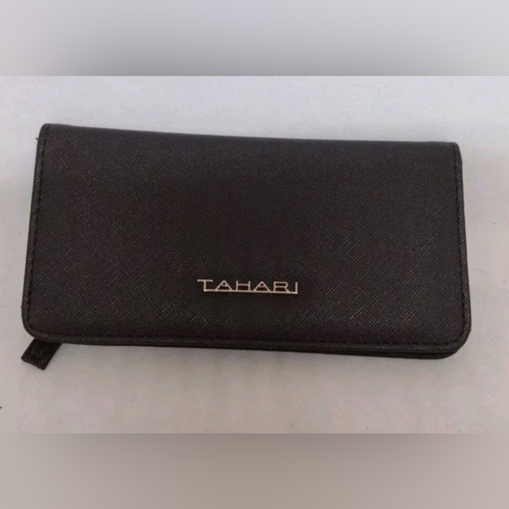 Tahari Tri-fold Black RFID Wallet! NWOT!